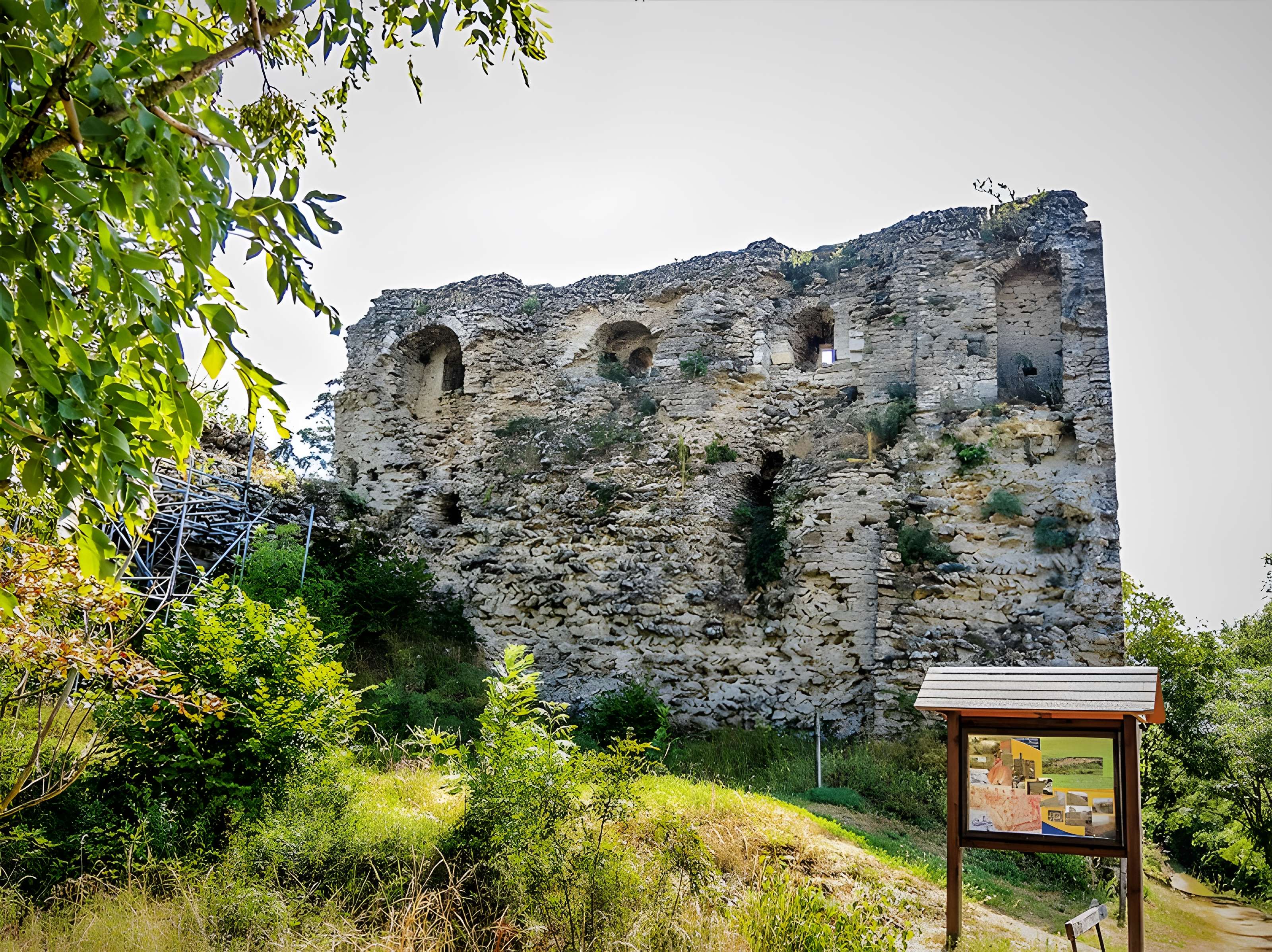 Château (ruines)