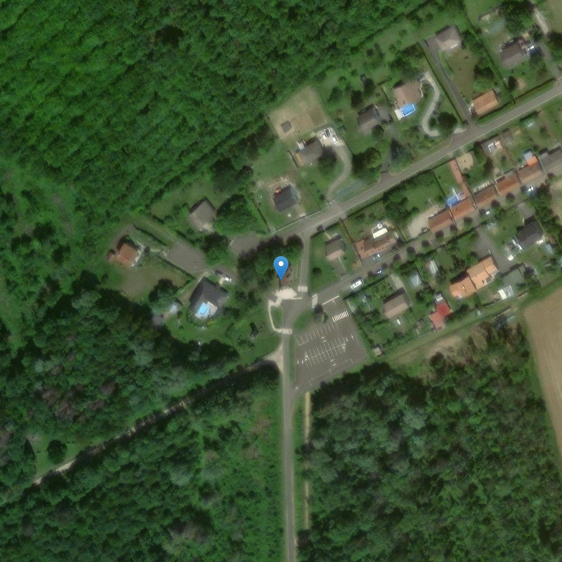 Photo de Chapelle Saint-Jacques-et-Saint-Philippe y la Torre del Reloj