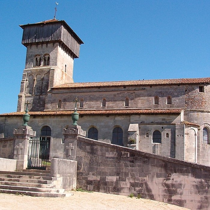 Photo de Cimetière entourant lancienne église