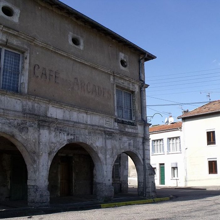 Photo de Immeuble dit Café des Arcades