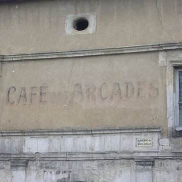 Immeuble dit Café des Arcades