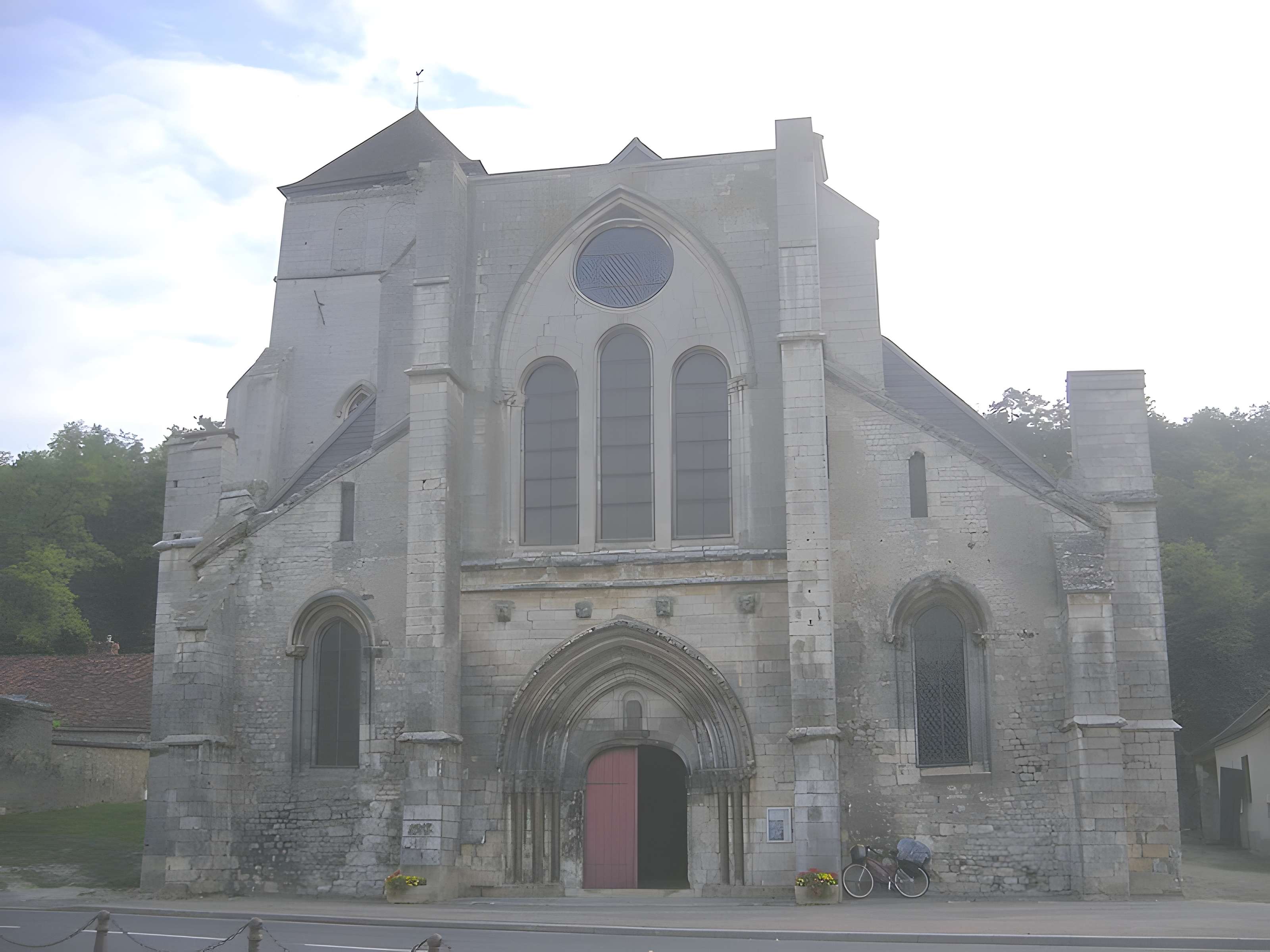 Église Saint-Phal de Gy-l'Évêque