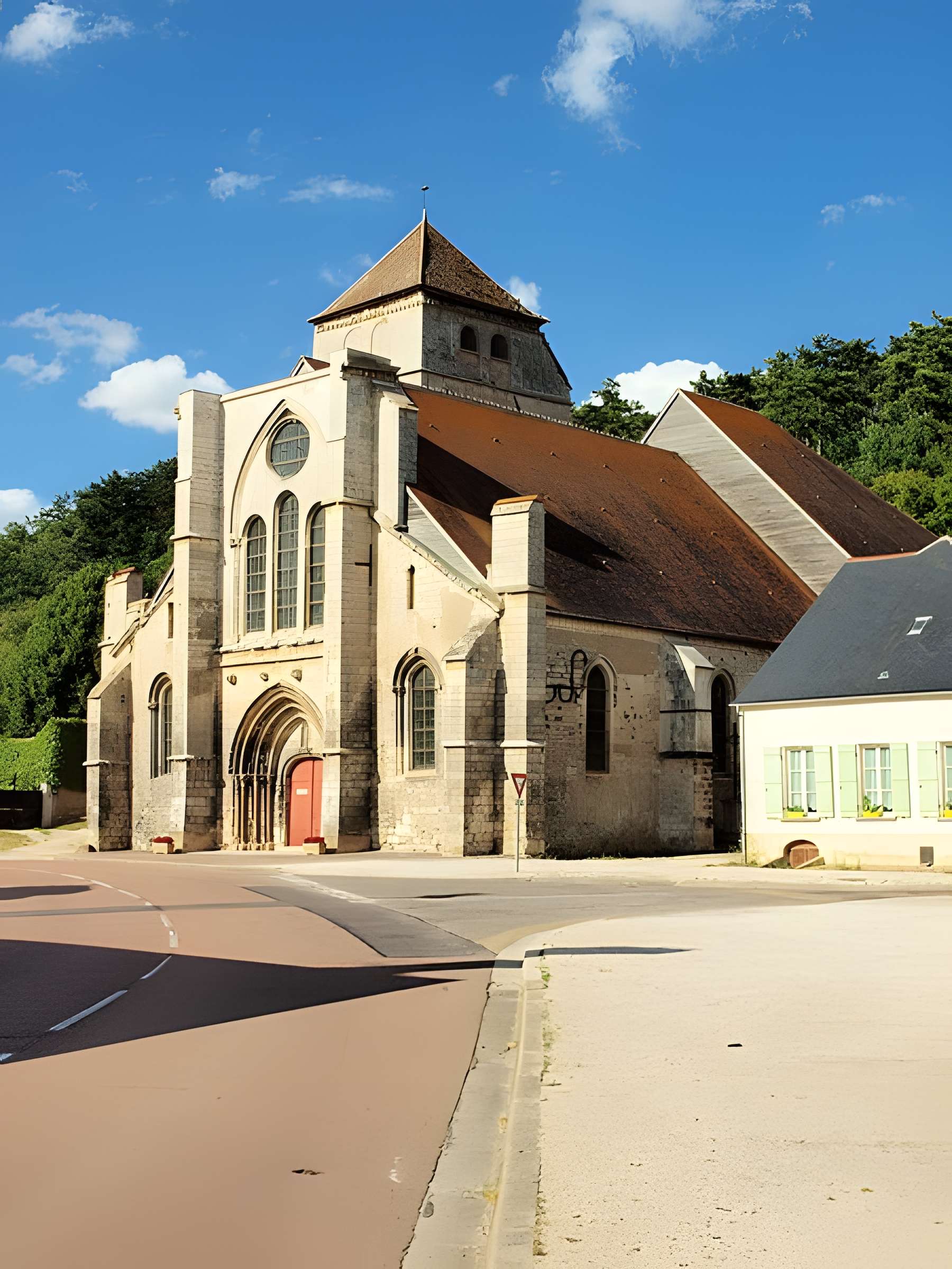 Église Saint-Phal de Gy-l'Évêque