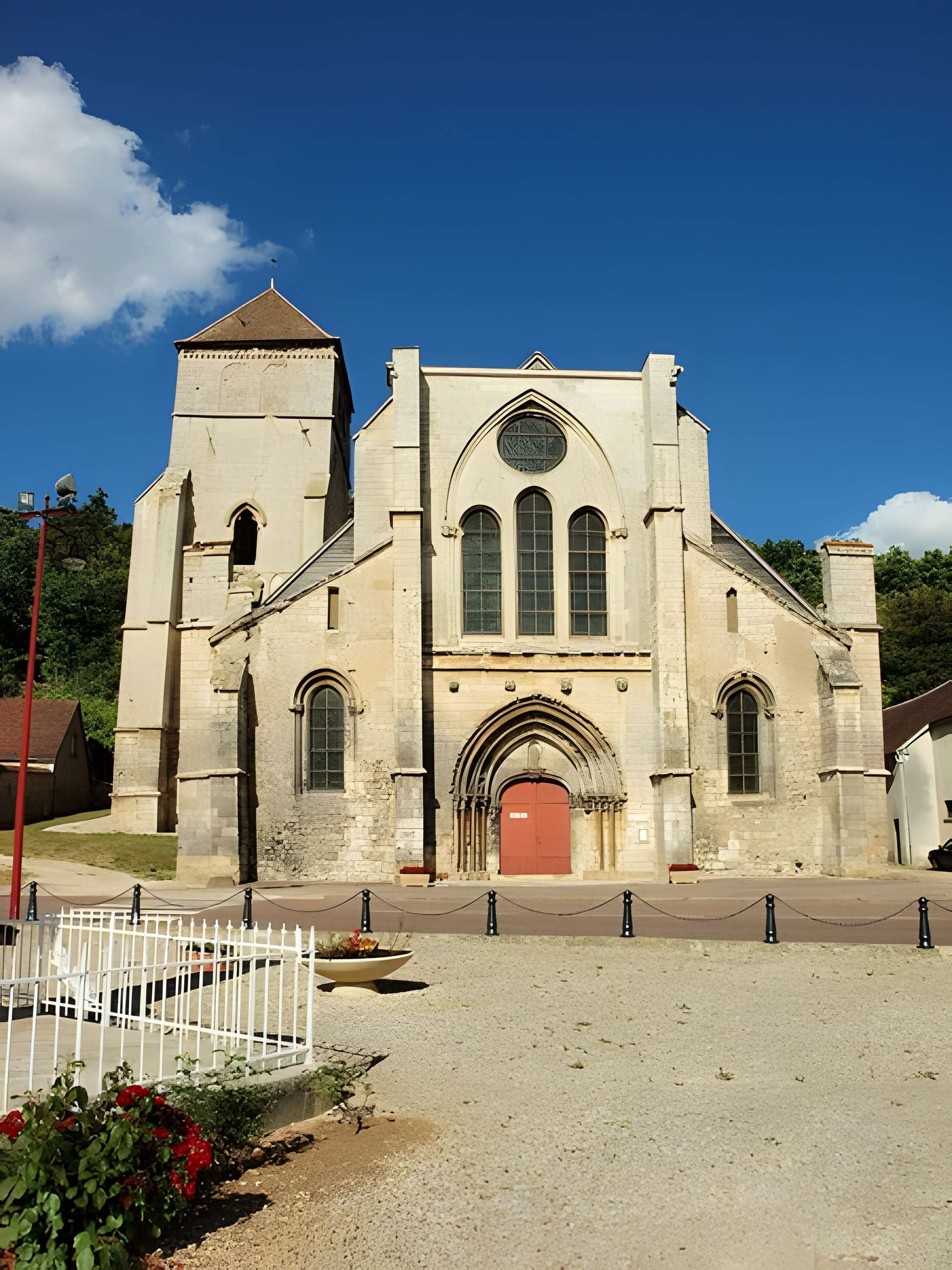 Église Saint-Phal de Gy-l'Évêque