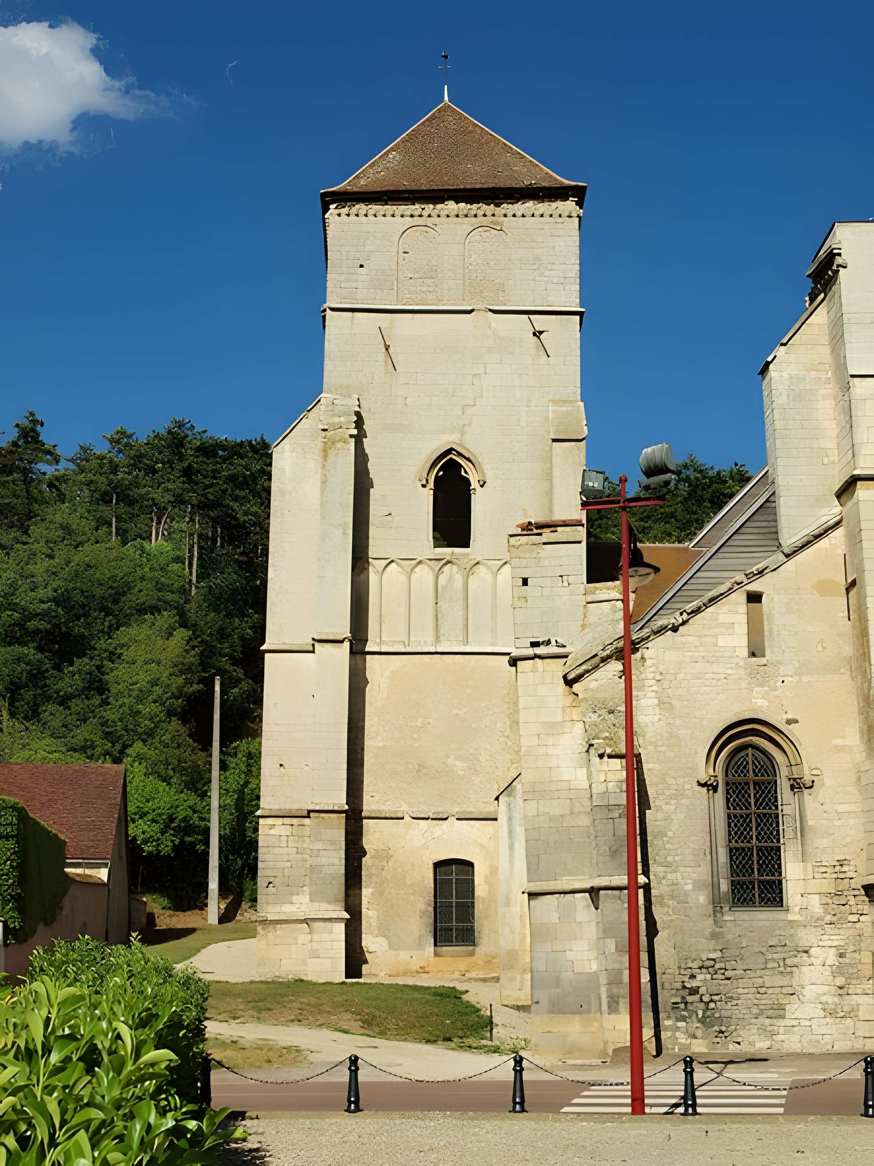 Église Saint-Phal de Gy-l'Évêque