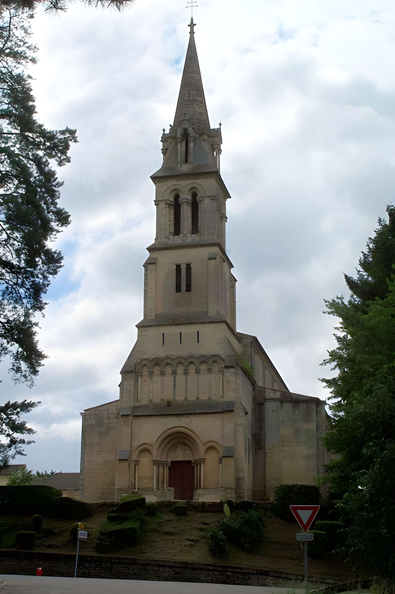 Église Saint-Pierre d'Abzac