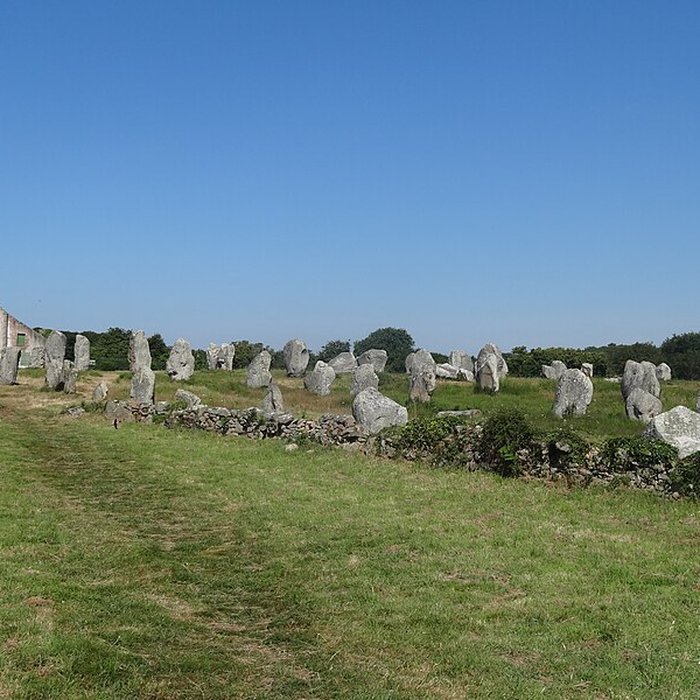 Photo de Six menhirs de lenceinte du Ménec