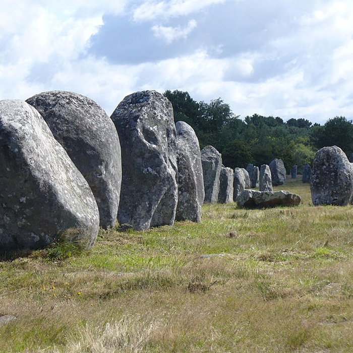 Photo de Six menhirs de lenceinte du Ménec