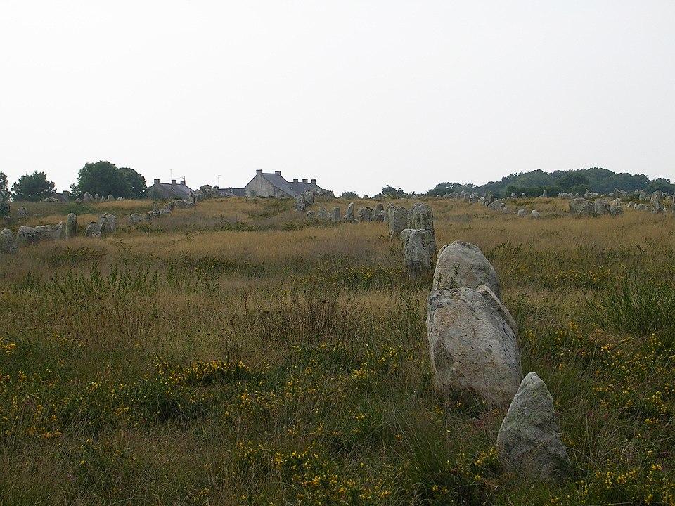 Six menhirs de l'enceinte du Ménec