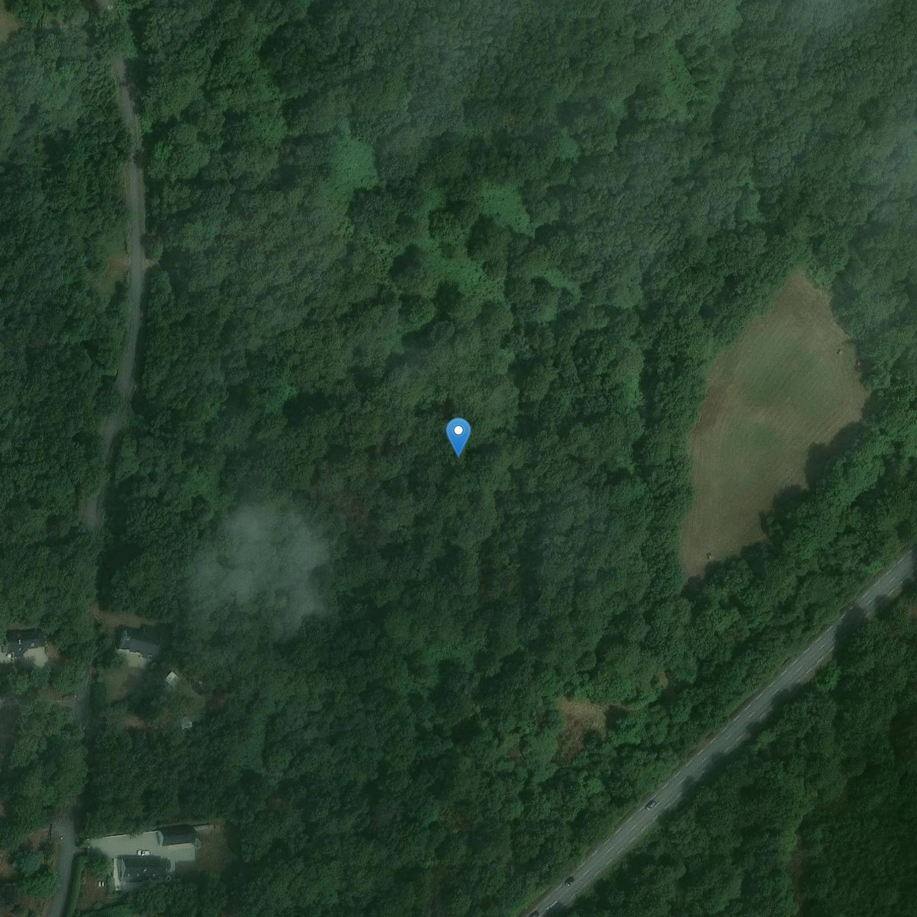 Photo de Tumular Tertre und die drei liegenden Menhire