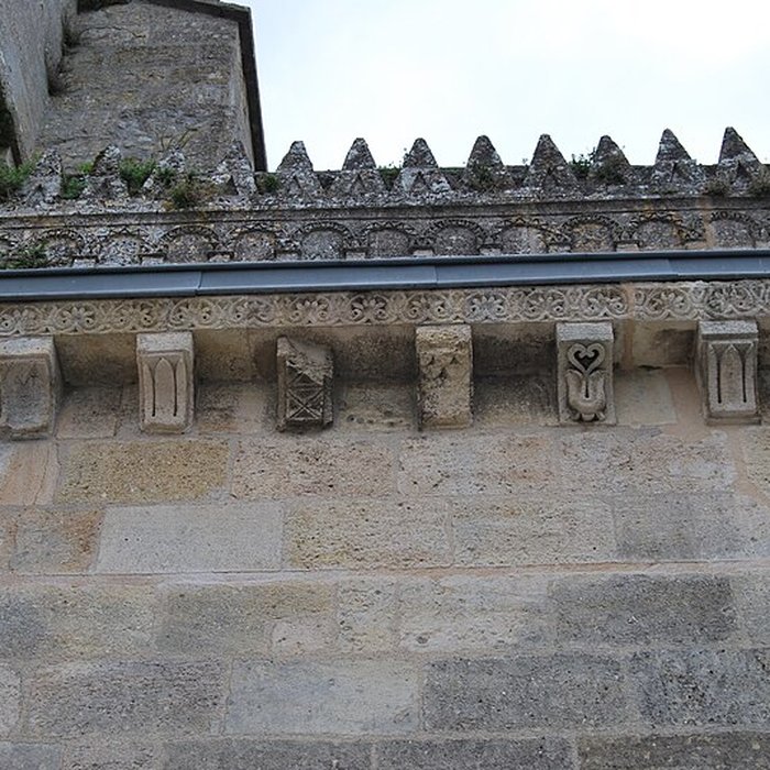 Photo de Église Saint-Pierre dAmbarès-et-Lagrave