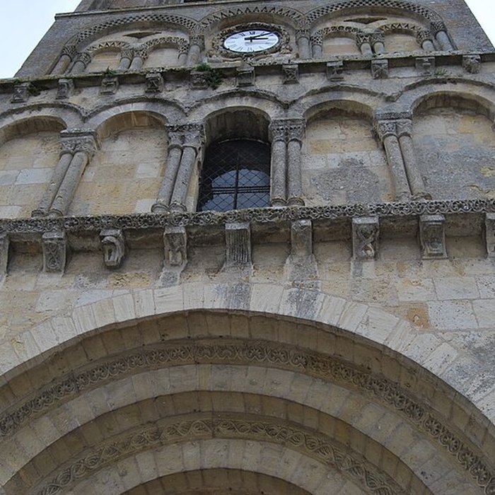 Photo de Église Saint-Pierre dAmbarès-et-Lagrave