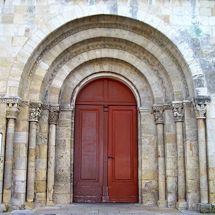 Photo de Église Saint-Pierre dAmbarès-et-Lagrave