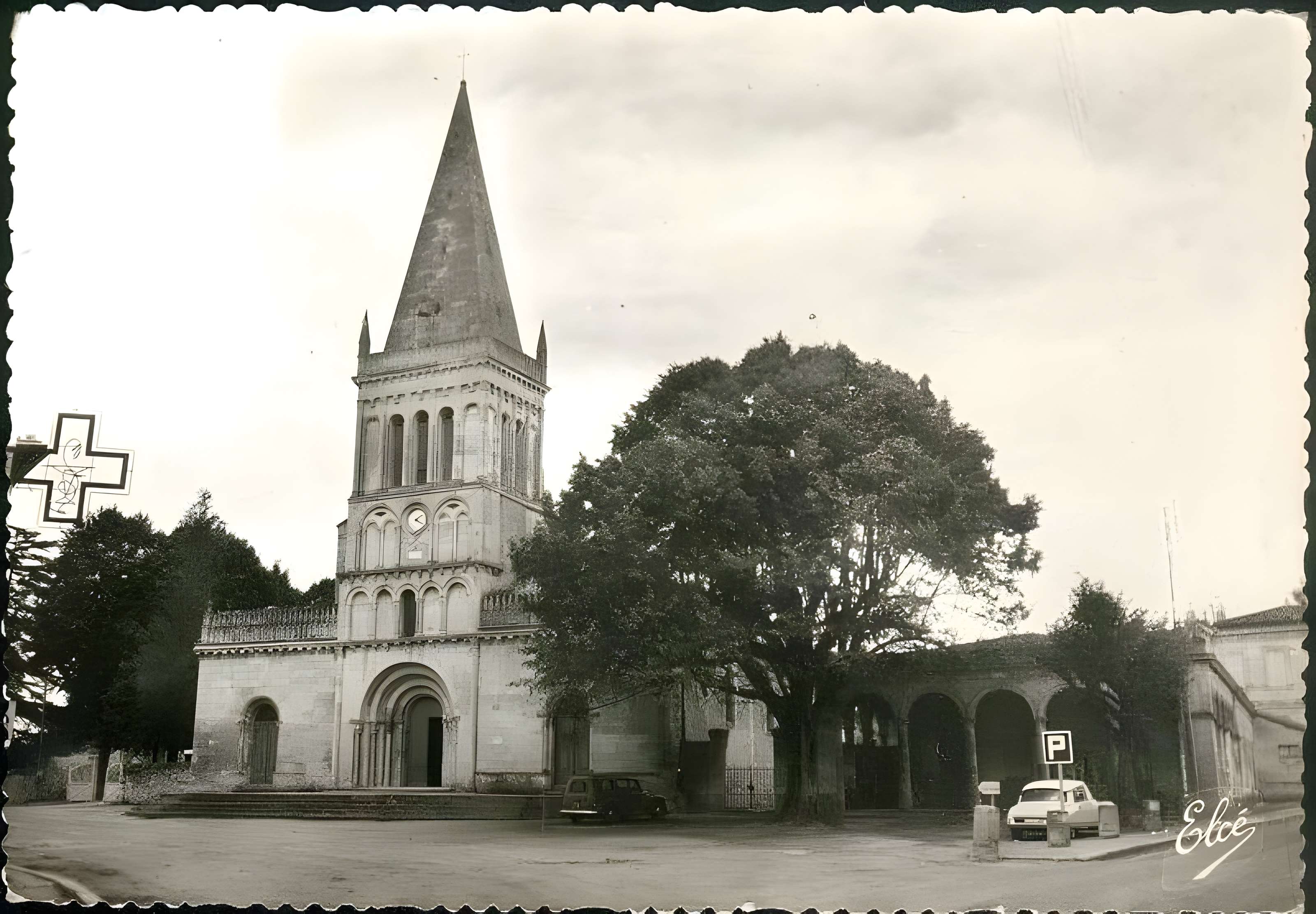 Église Saint-Pierre d'Ambarès-et-Lagrave