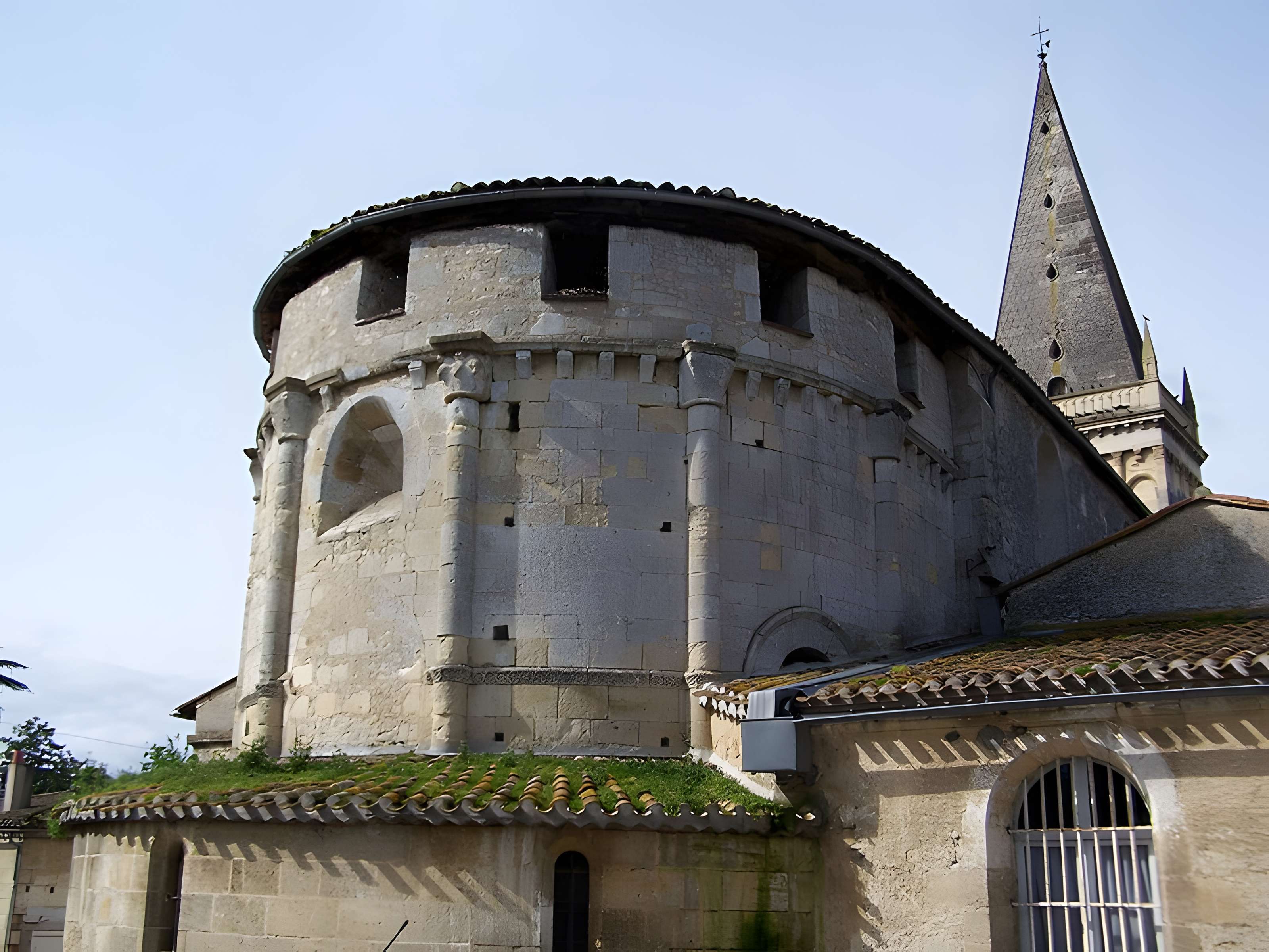 Église Saint-Pierre d'Ambarès-et-Lagrave