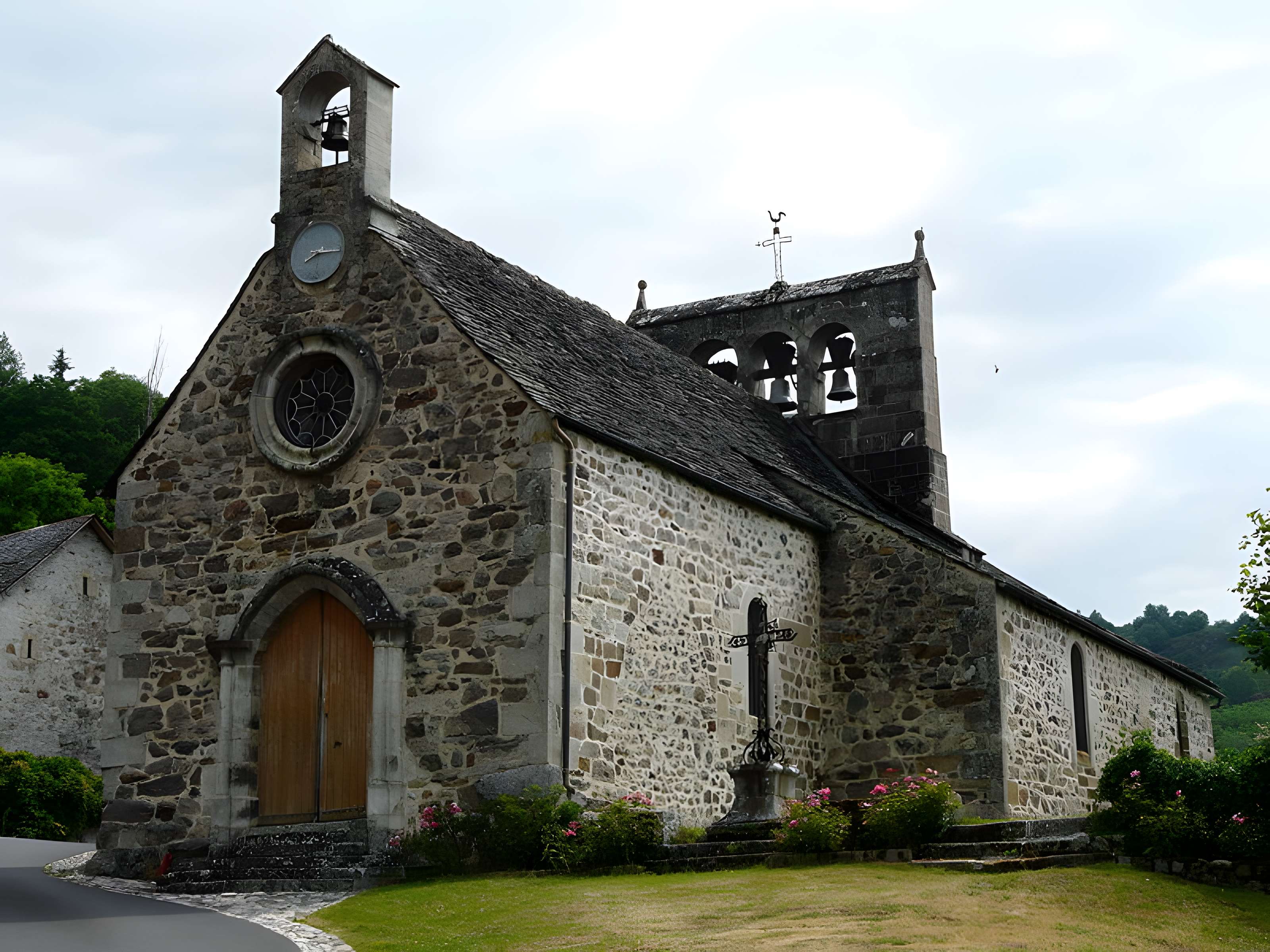 Église Saint-Pierre d'Antignac
