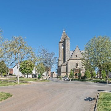 Église Saint-Pierre dAssier