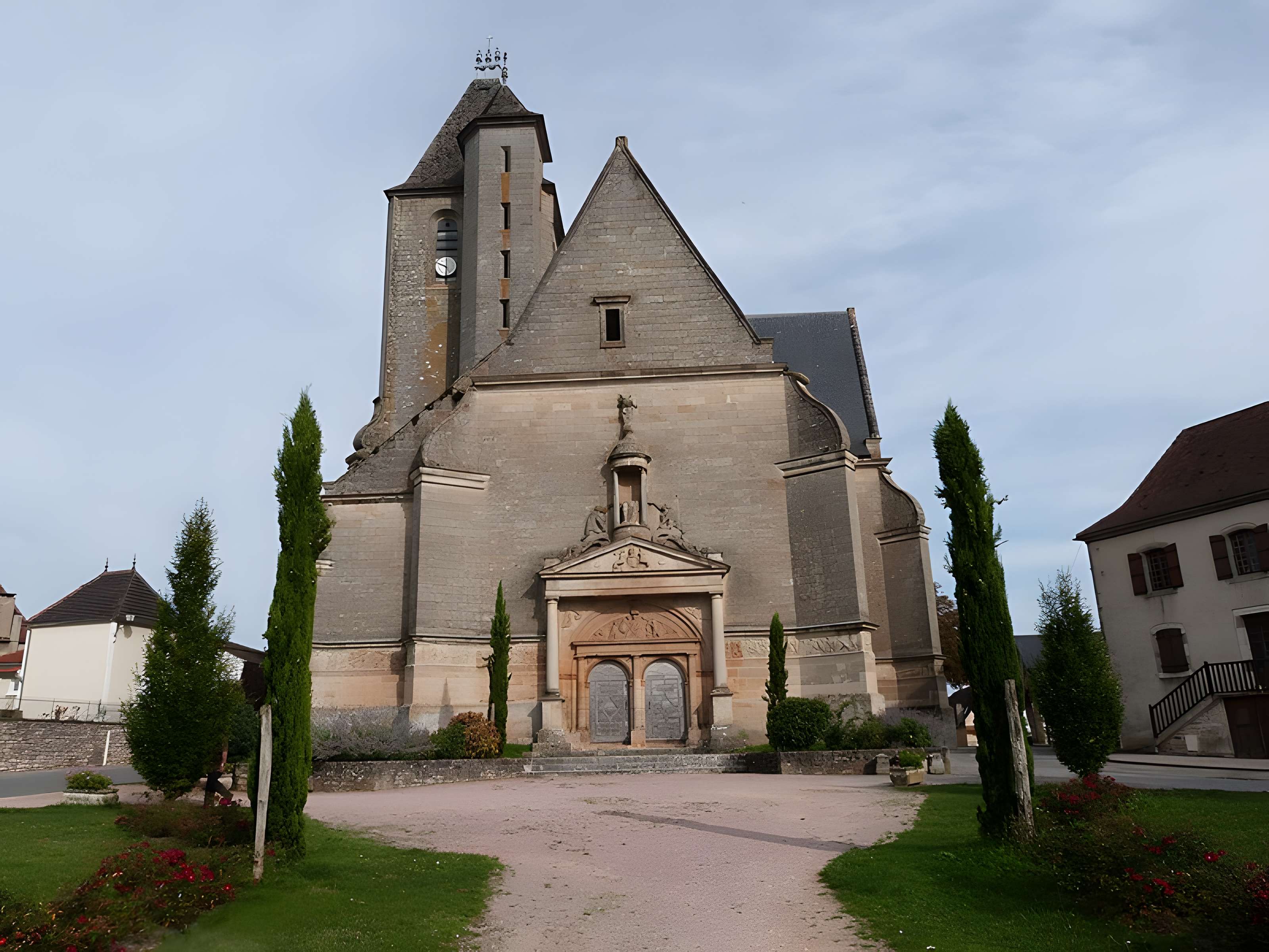 Église Saint-Pierre d'Assier