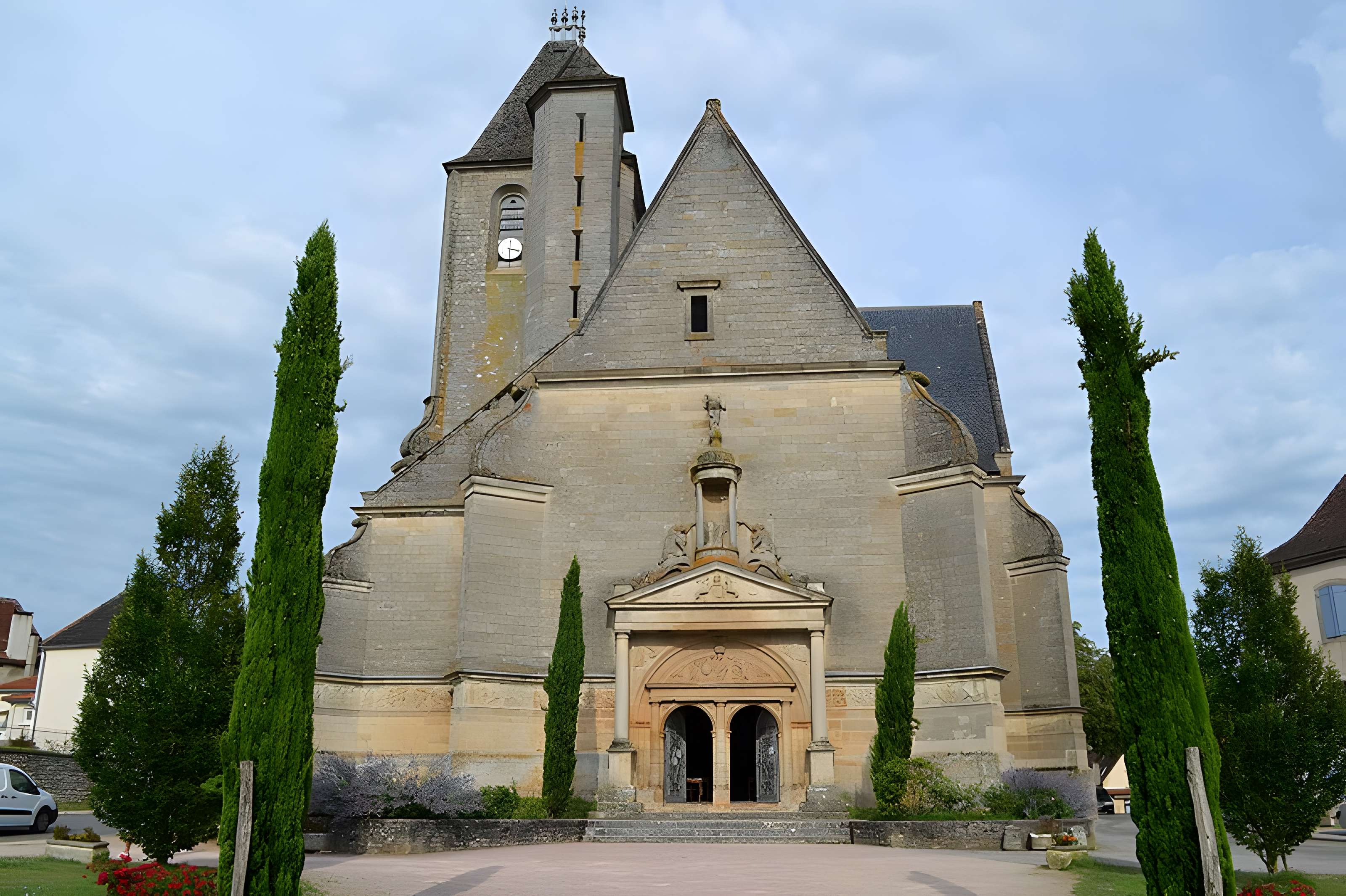 Église Saint-Pierre d'Assier