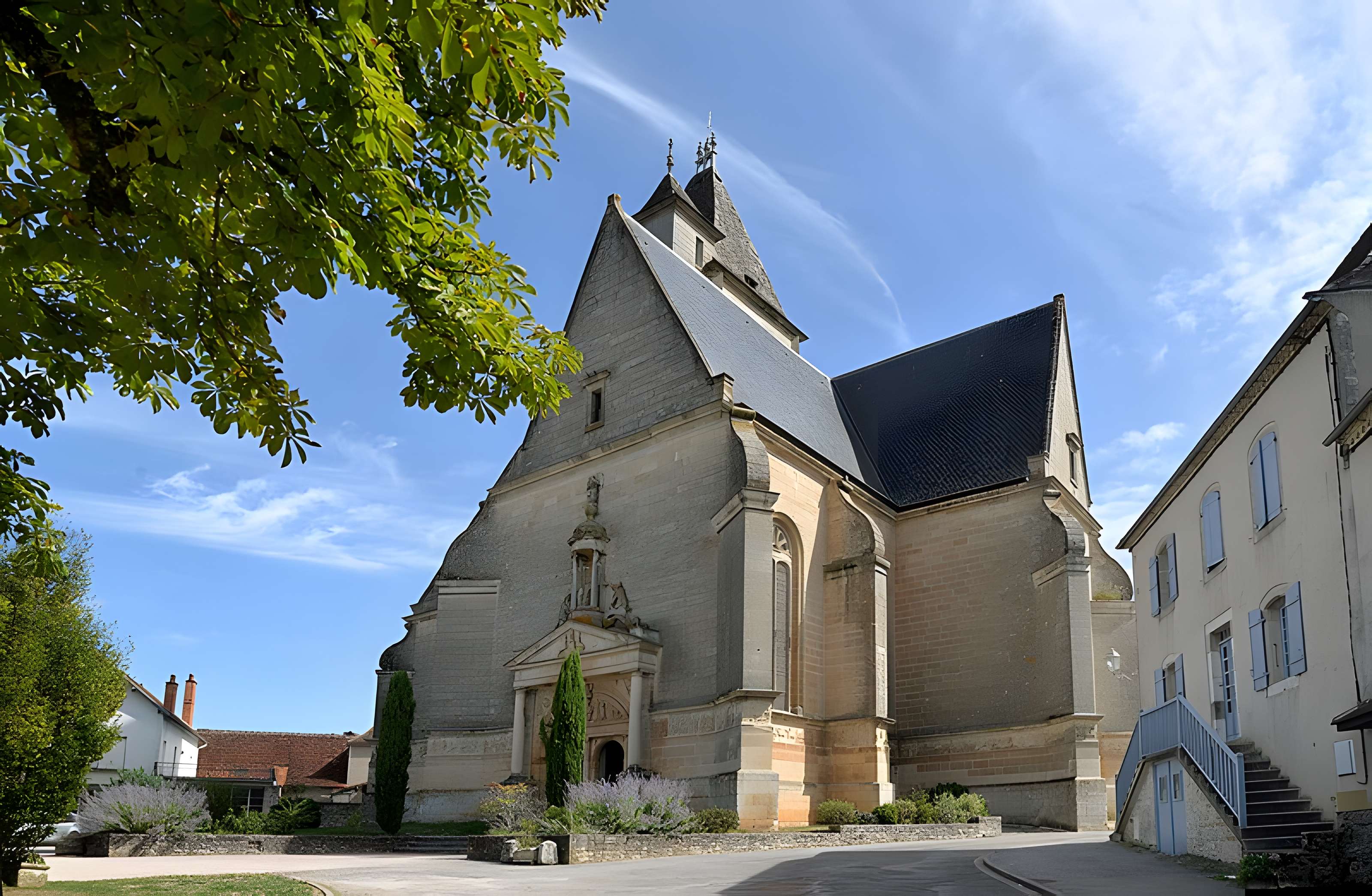 Église Saint-Pierre d'Assier