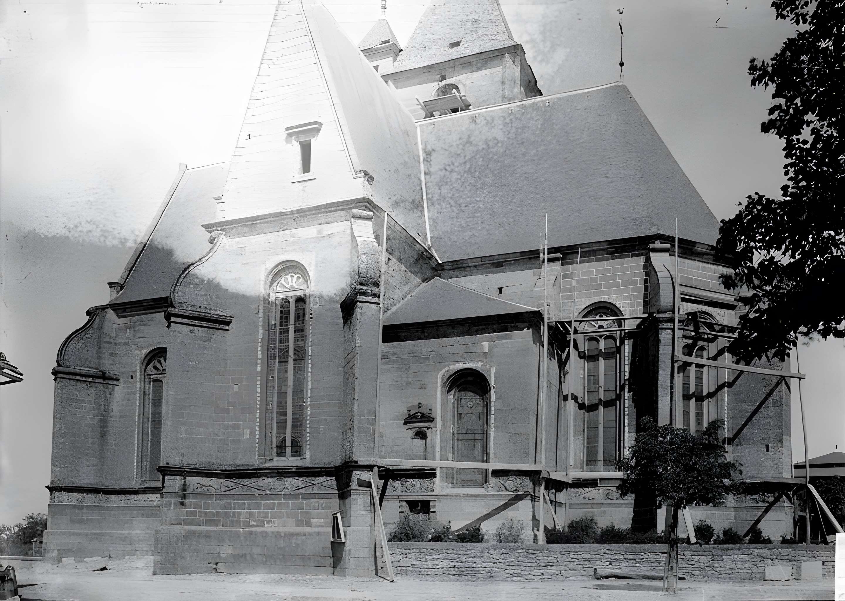 Église Saint-Pierre d'Assier