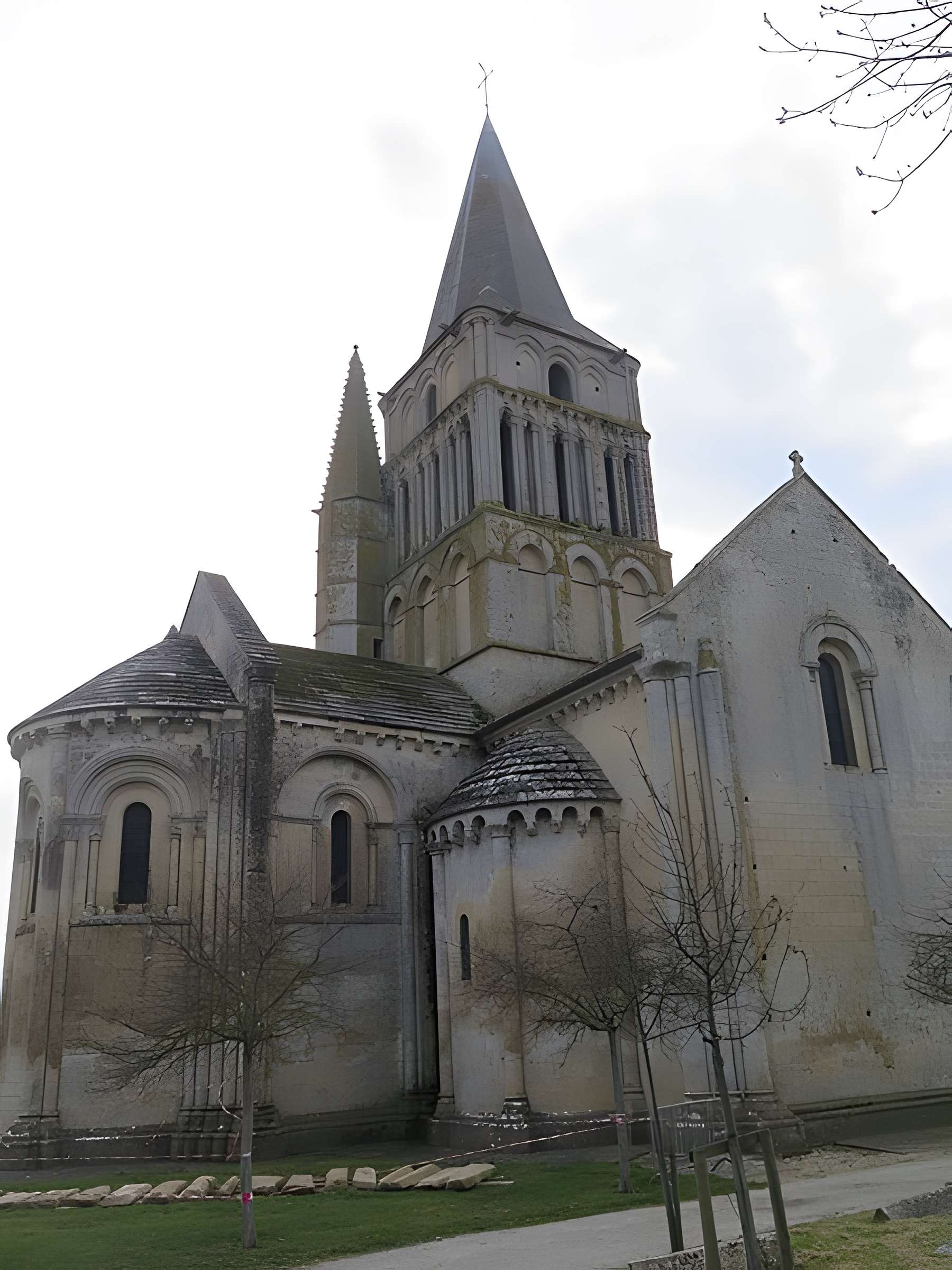 Église Saint-Pierre d'Aulnay