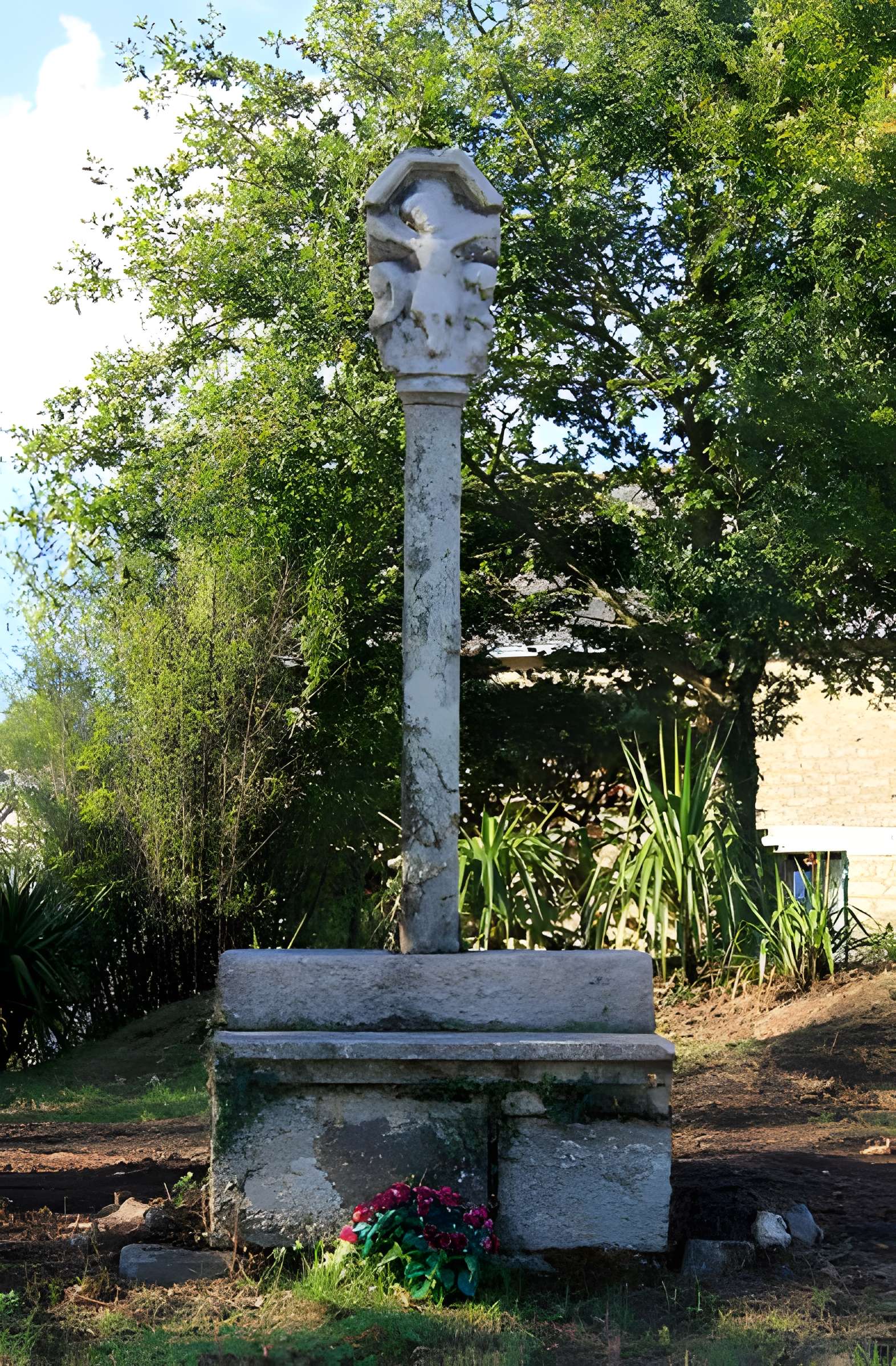 Croix du XVIe siècle