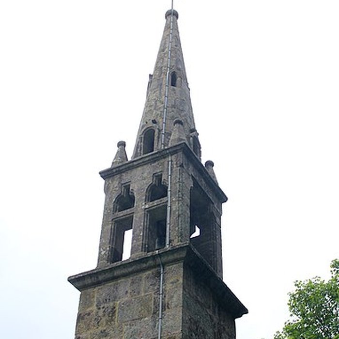 Photo de Chapelle Notre-Dame-de-Manéguen et fontaine