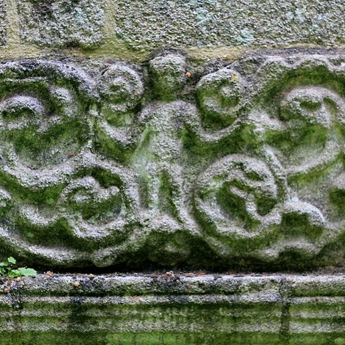 Photo de Chapelle Notre-Dame-de-Manéguen et fontaine