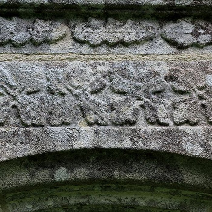 Photo de Chapelle Notre-Dame-de-Manéguen et fontaine