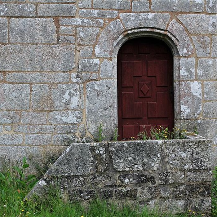Photo de Chapelle Notre-Dame-de-Manéguen et fontaine