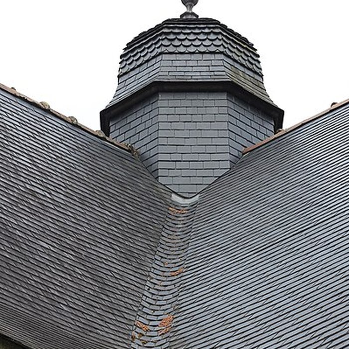 Photo de Chapelle Notre-Dame-de-Manéguen et fontaine