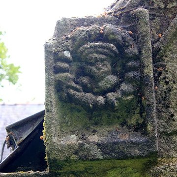 Chapelle Notre-Dame-de-Manéguen et fontaine