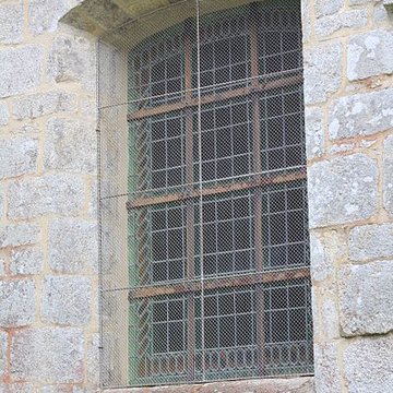 Chapelle Notre-Dame-de-Manéguen et fontaine