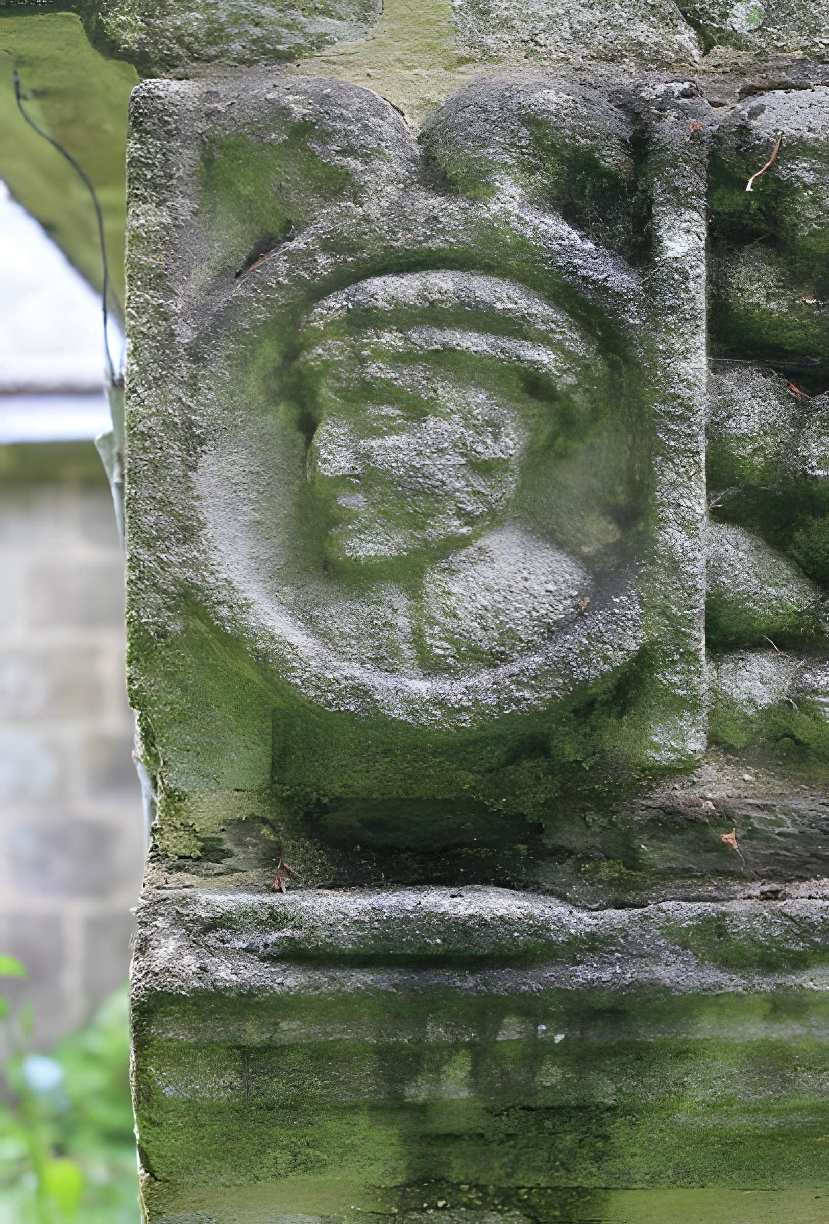 Chapelle Notre-Dame-de-Manéguen et fontaine
