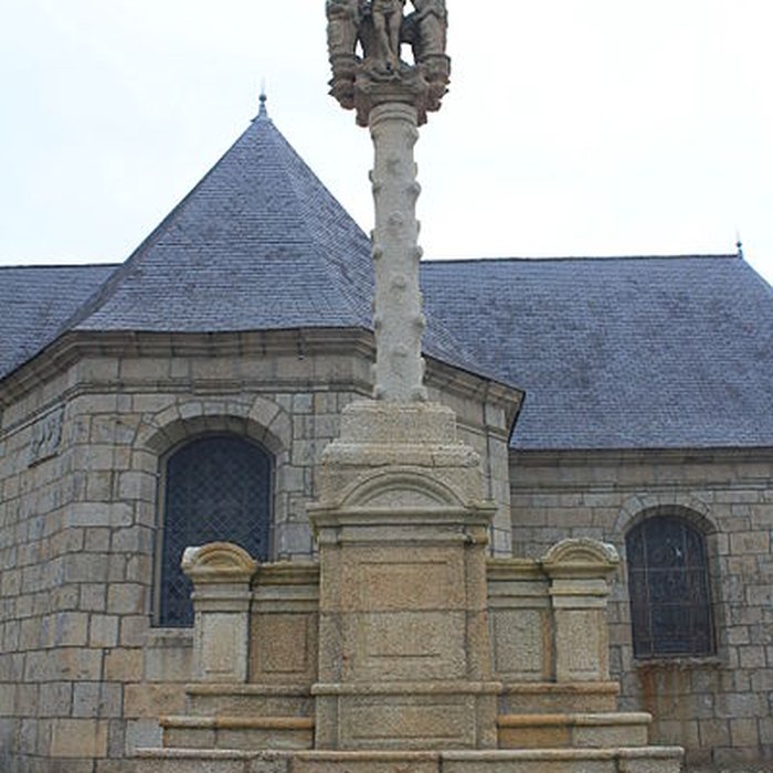 Photo de Cimetière entourant léglise