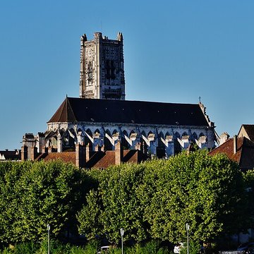 Église Saint-Pierre dAuxerre