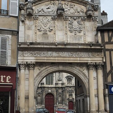 Église Saint-Pierre dAuxerre