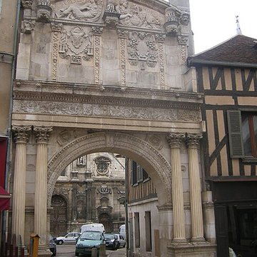 Église Saint-Pierre dAuxerre