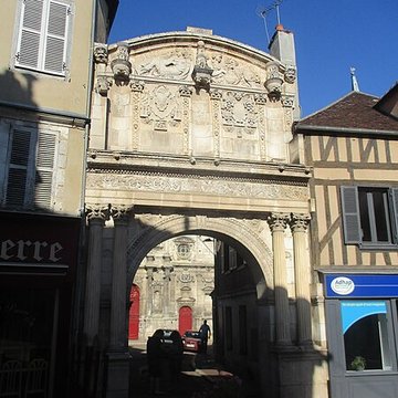 Église Saint-Pierre dAuxerre