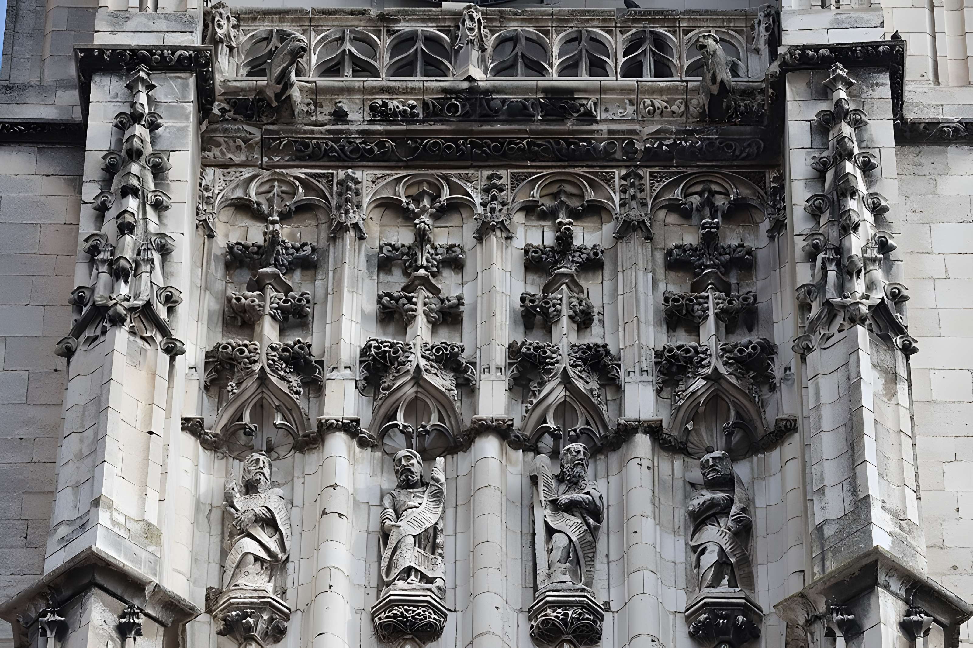 Église Saint-Pierre d'Auxerre