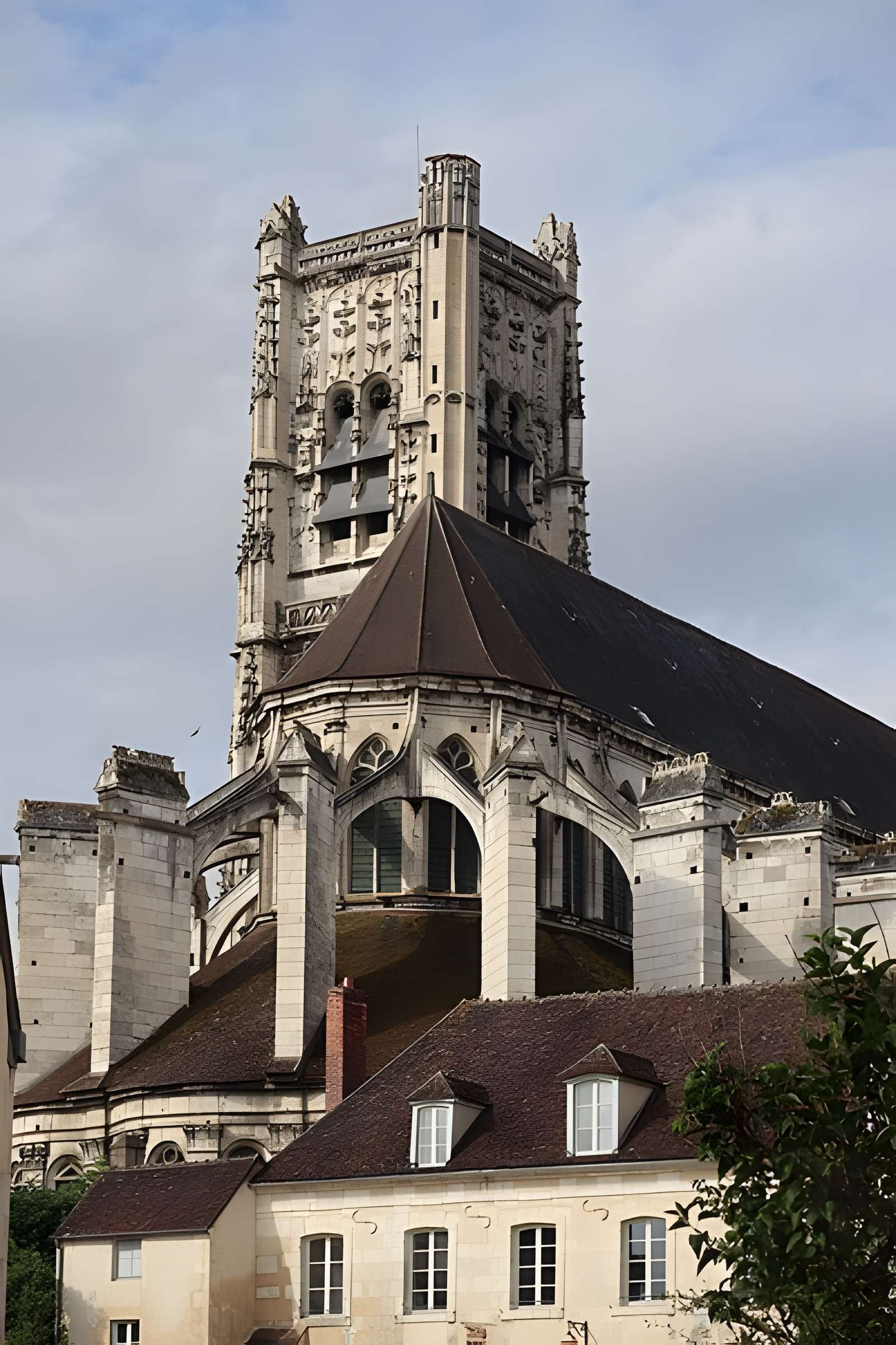 Église Saint-Pierre d'Auxerre