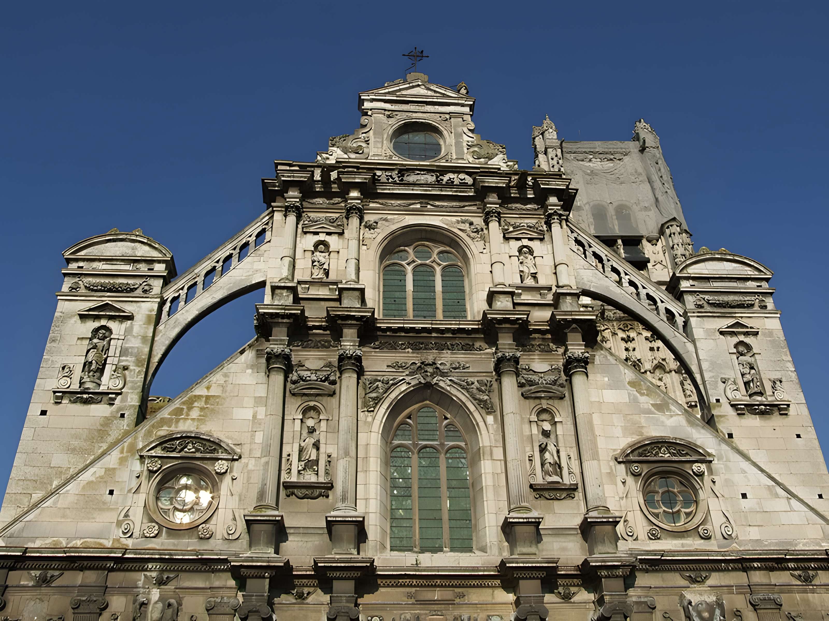 Église Saint-Pierre d'Auxerre