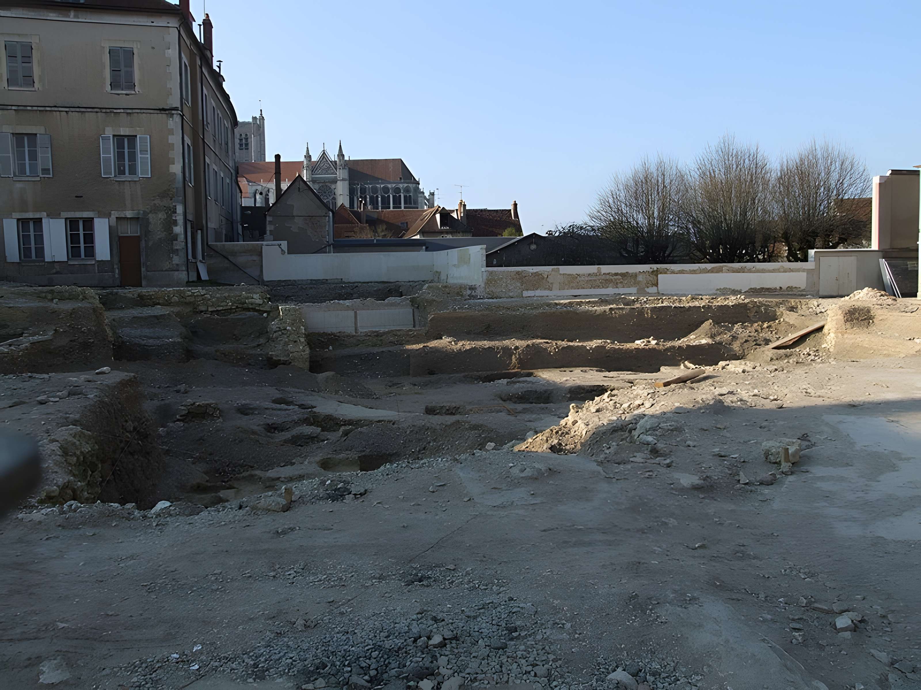 Église Saint-Pierre d'Auxerre