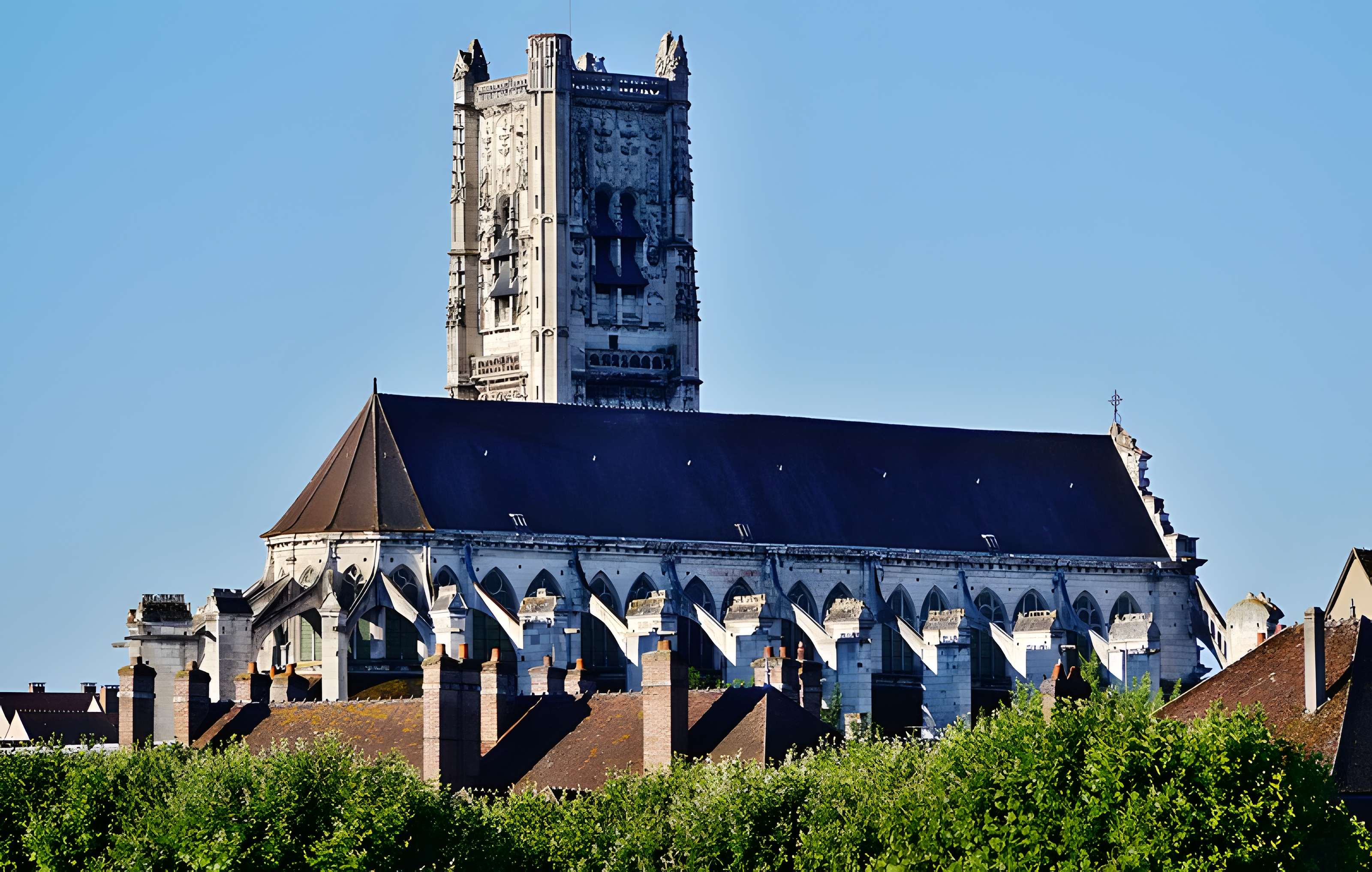 Église Saint-Pierre d'Auxerre