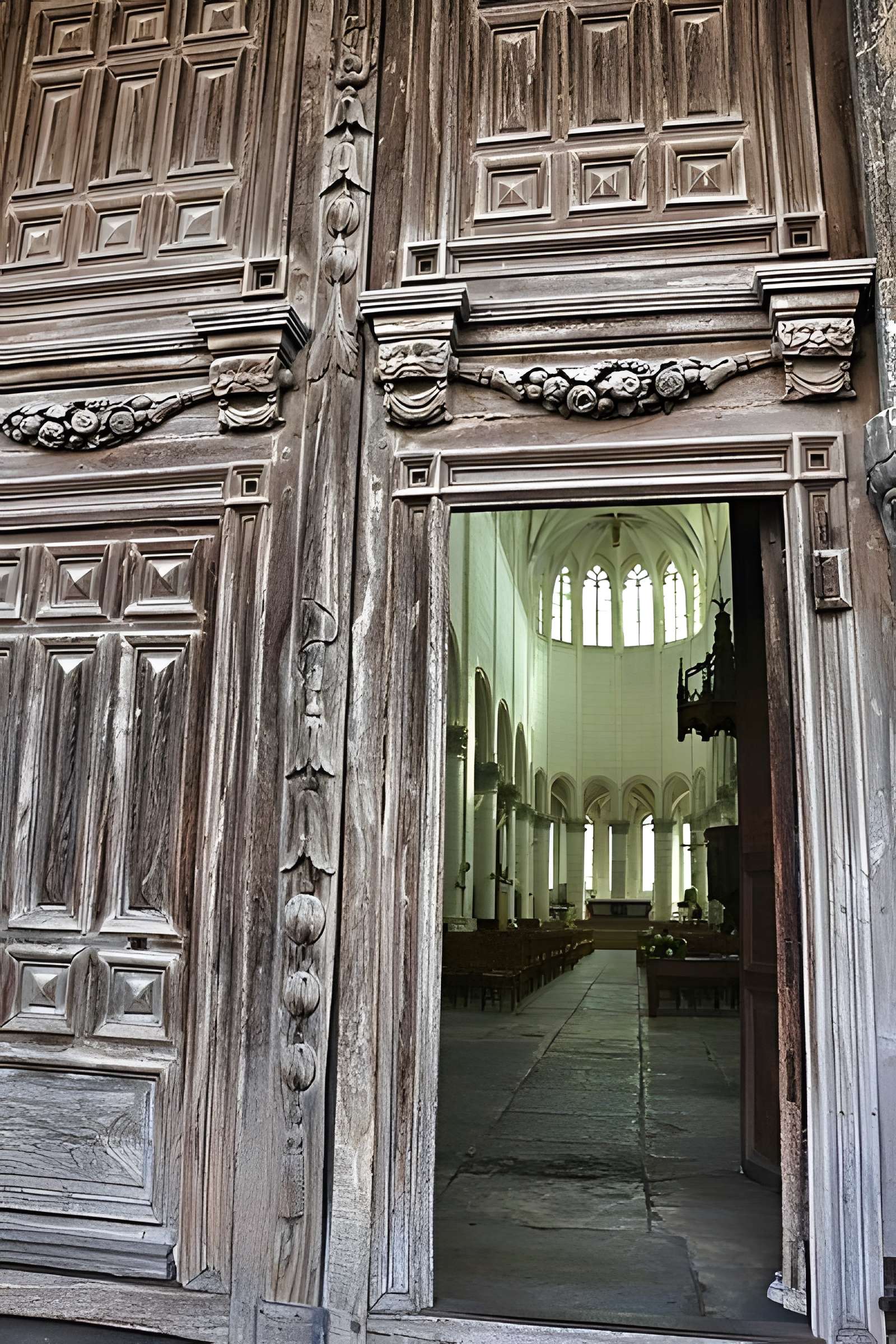 Église Saint-Pierre d'Auxerre