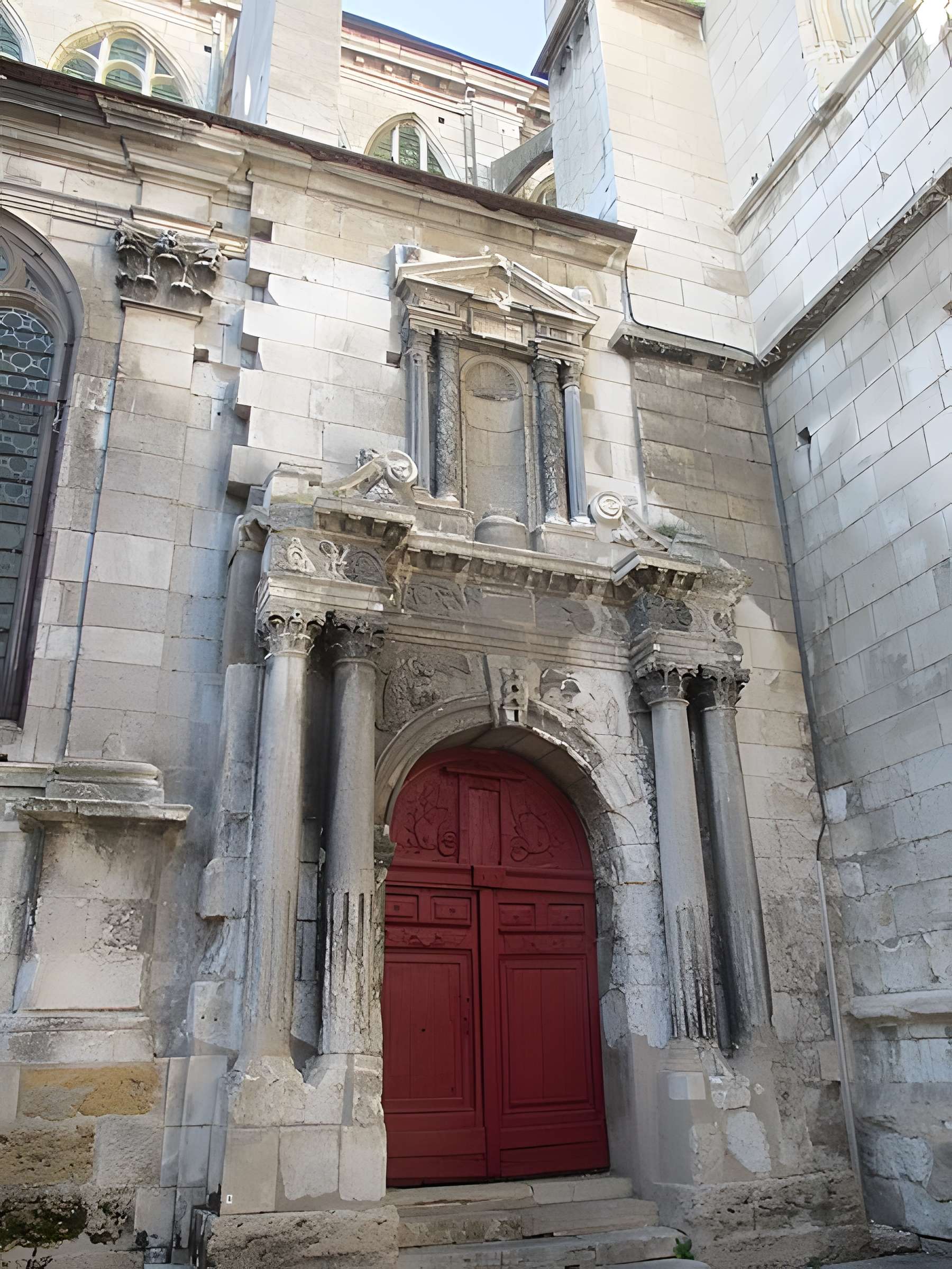 Église Saint-Pierre d'Auxerre