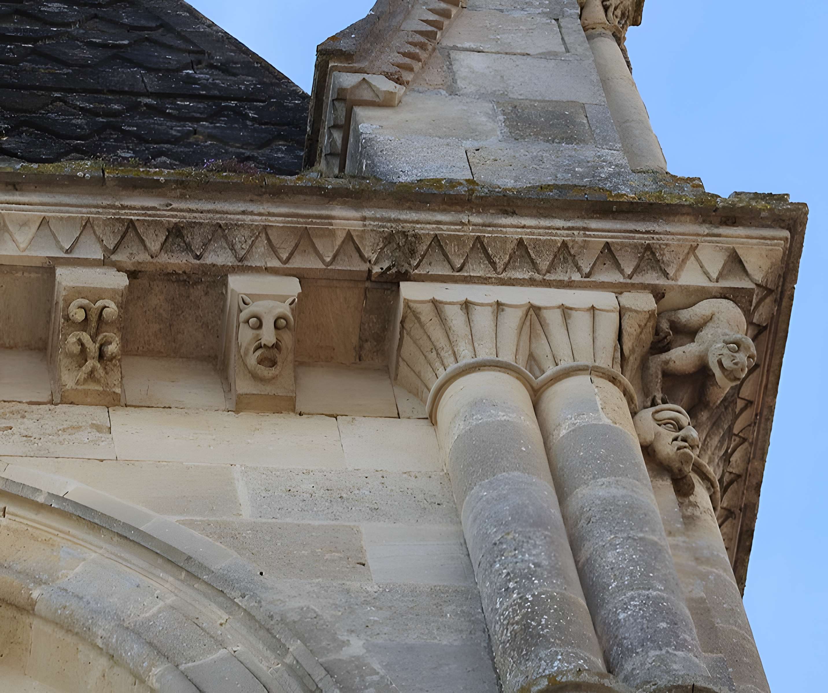 Église Saint-Pierre d'Avensan