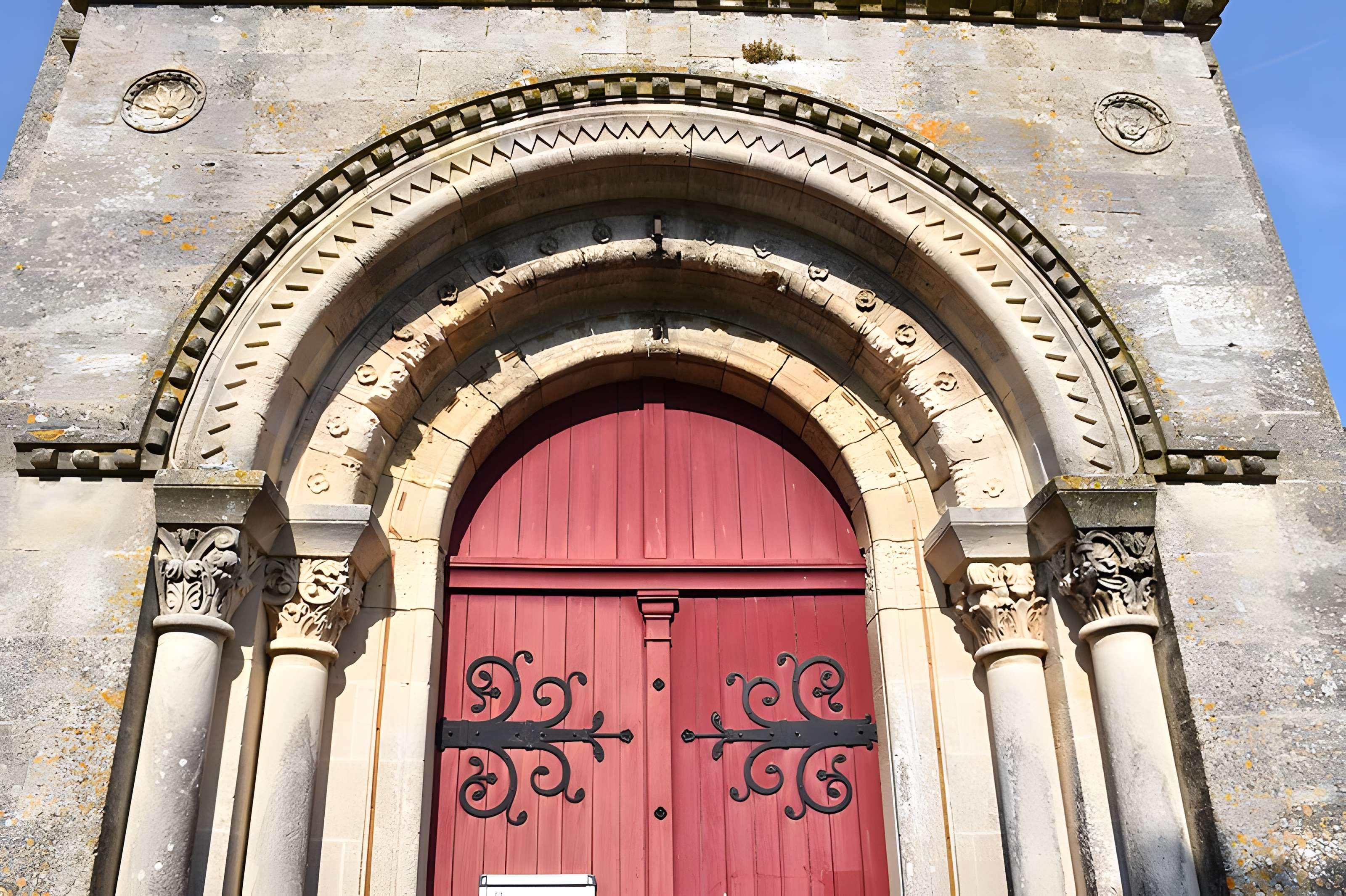 Église Saint-Pierre d'Avensan