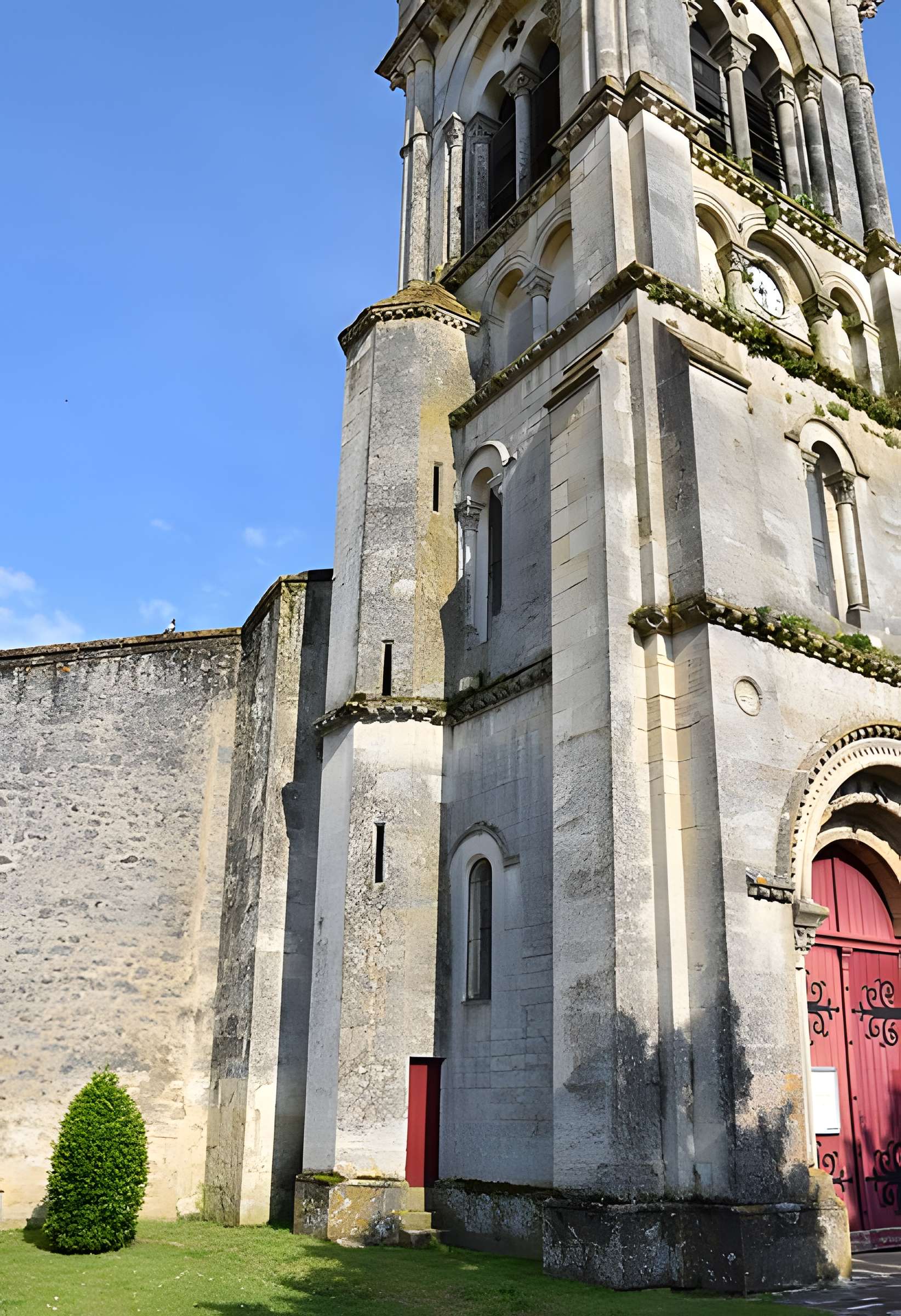 Église Saint-Pierre d'Avensan